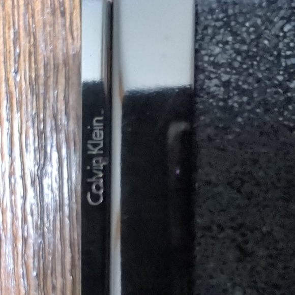 Calvin Klein clutch - Picture 8 of 8